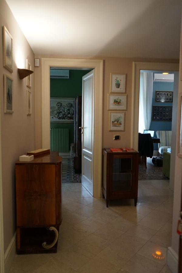 Appartamento Di Fronte Al Mare By Apulia Accommodation Bari Exterior photo