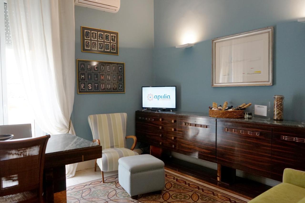 Appartamento Di Fronte Al Mare By Apulia Accommodation Bari Exterior photo