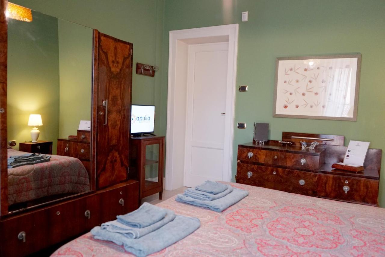 Appartamento Di Fronte Al Mare By Apulia Accommodation Bari Exterior photo